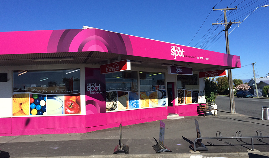 On the Spot Tip Top Store » On The Spot